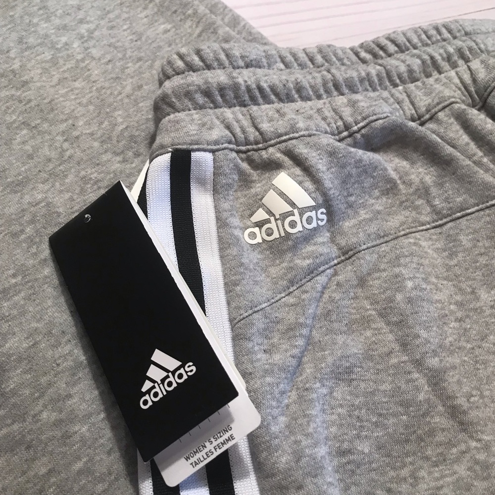 Adidas sweat pants gray & black pockets NWT - Picture 7 of 8